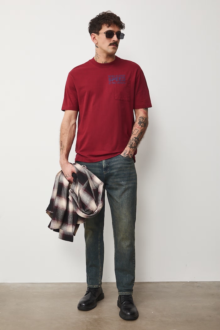 T-shirt bawełniany męski z nadrukami RS26-TSM403 bordowy RS26