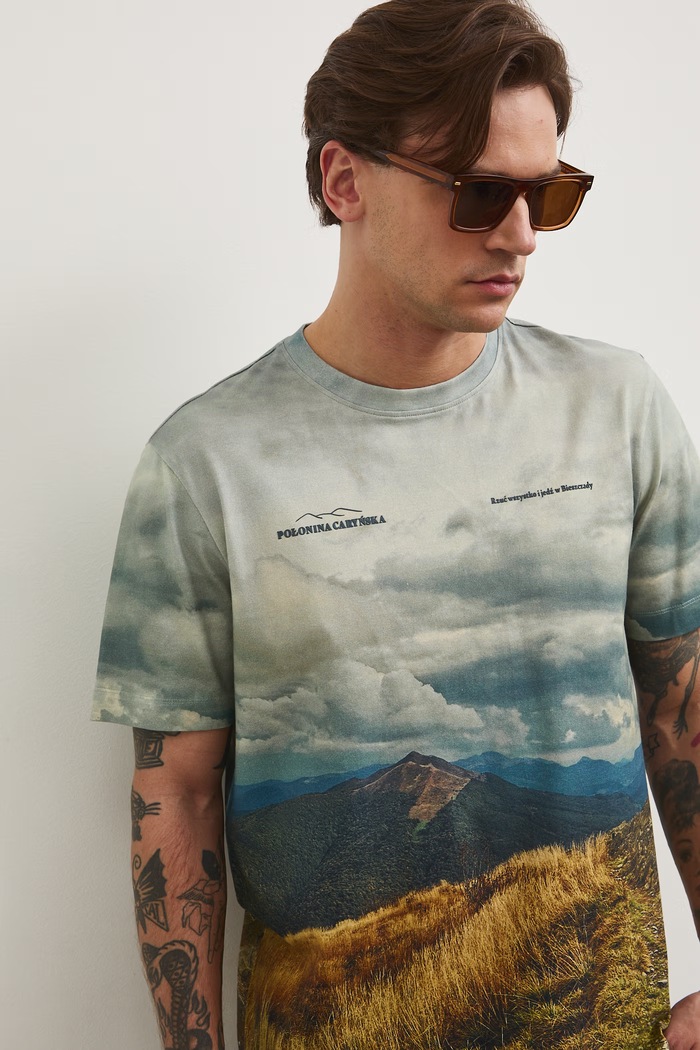 T-shirt męski bawełniany z elastanem z kolekcji Bieszczadzki Park Narodowy x Medicine RS26-TSM851 multicolor