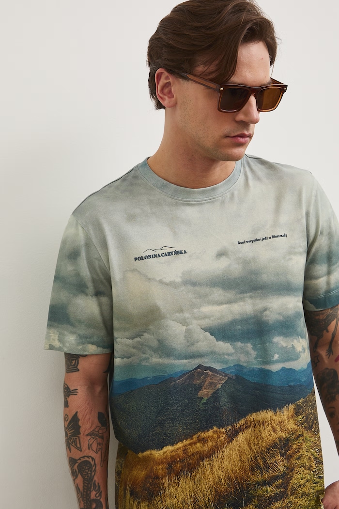 T-shirt męski bawełniany z elastanem z kolekcji Bieszczadzki Park Narodowy x Medicine RS26-TSM851 multicolor