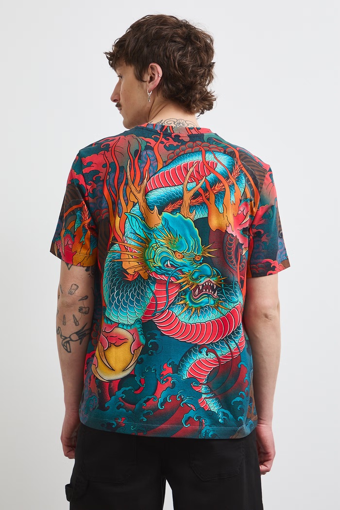 Tričko pánske bavlnené s elastanom z kolekcie Tattoo Art by Tuan Nguyen viacfarebná RS26-TSMC52
