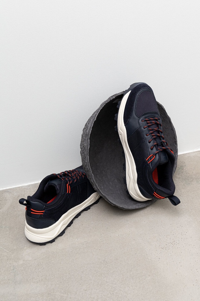 Sneakersy męskie z elementami skóry granatowe granatowy RW22.OBM203