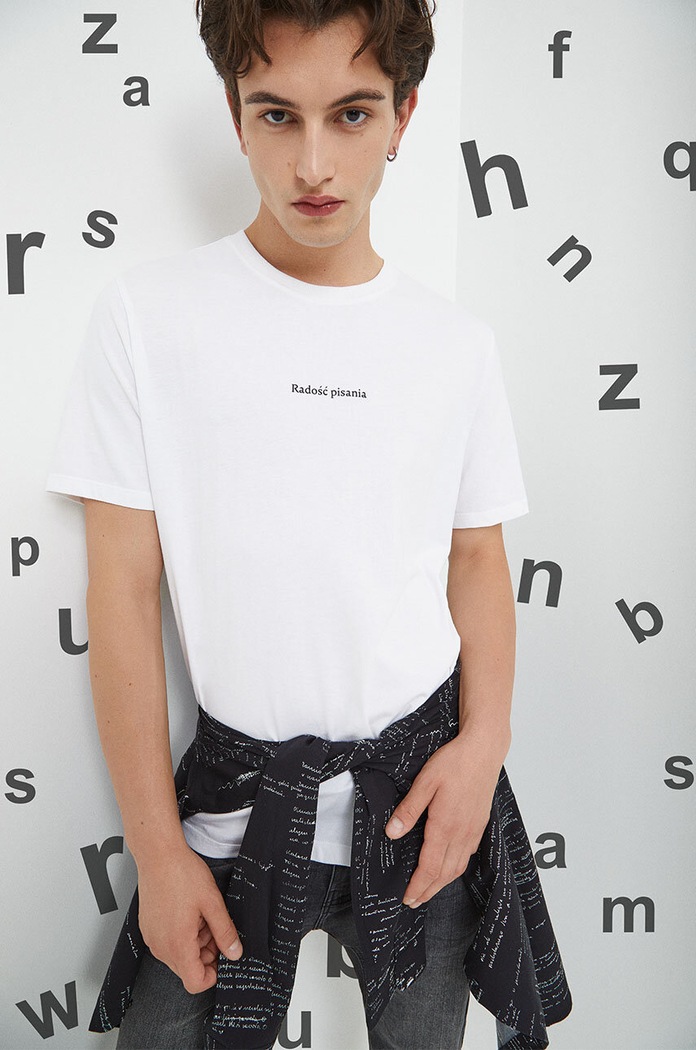 T-shirt bawełniany męski z domieszką elastanu - Kolekcja jubileuszowa. 2023 Rok Wisławy Szymborskiej x Medicine, kolor biały okrągły biały RW23.TSM357