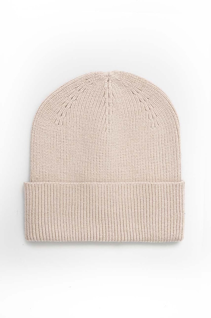 Czapka damska beanie prążkowana z wiskozą kolor beżowy średniej grubości beżowy RW24-CAD041
