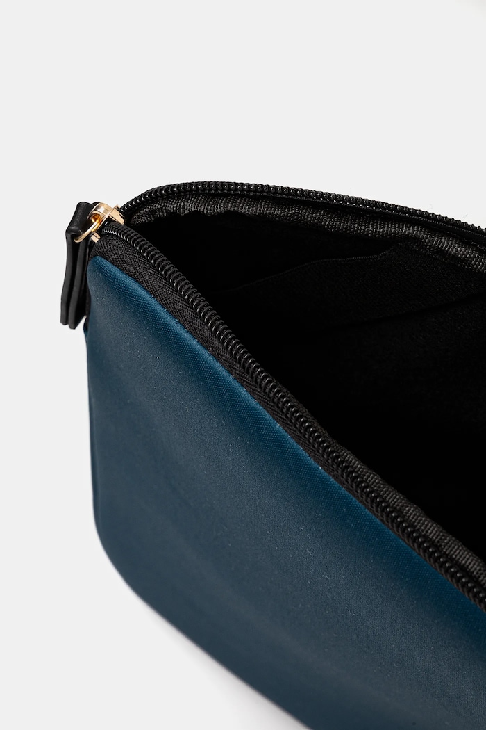 Lifestyle i travel Pokrowiec na laptopa w koty kolor multicolor RW24-ITU902 multicolor