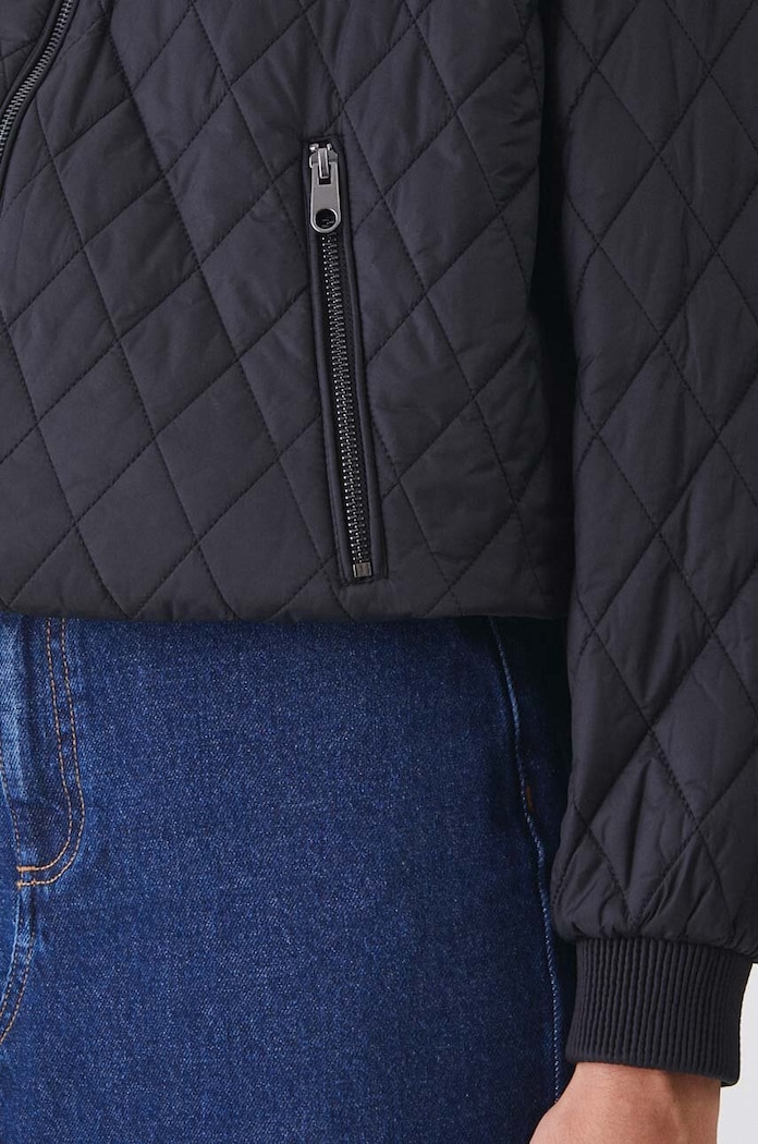 Kurtka bomber damska oversize pikowana kolor czarny RW24-KUD401