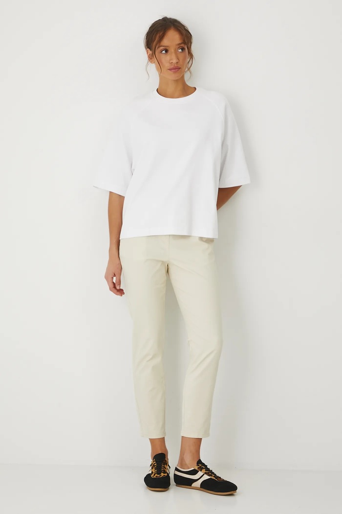 Medicine spodnie chinos damskie bawełniane z elastanem RW24-SPD011 beżowy RW24
