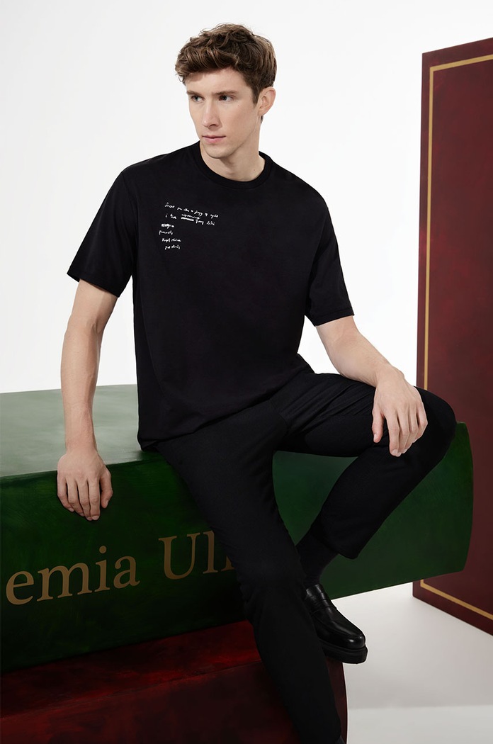 T-shirt męski – Medicine z okazji roku Miłosza, kolor czarny okrągły czarny RW24-TSM656