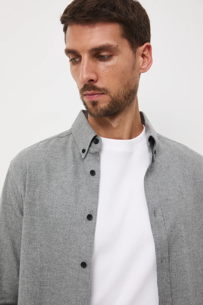 Koszula męska z kołnierzykiem button-down szary RW25-KDM093