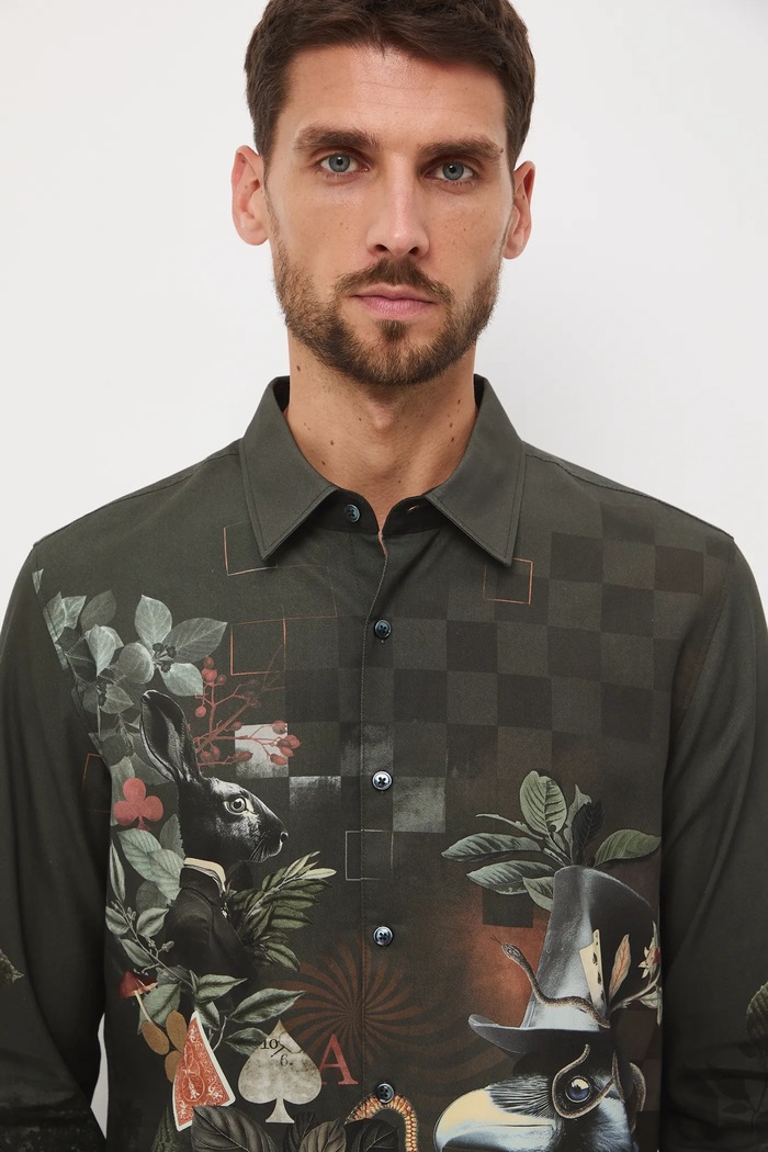 Koszula męska z kołnierzykiem klasycznym wzorzysta multicolor RW25-KDM907