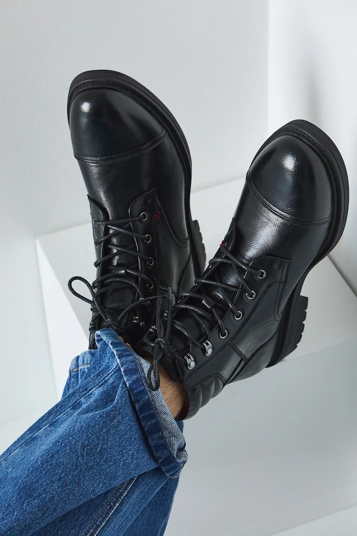 Buty wysokie męskie z imitacji skóry casual czarny RW25-OBM601