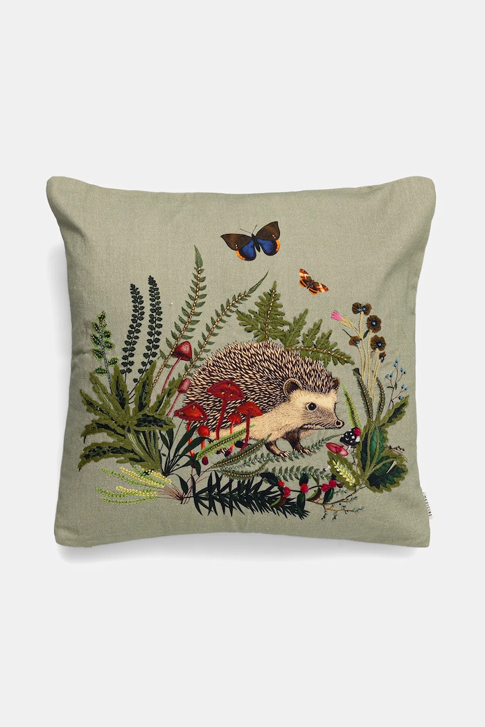 Poszewka dekoracyjna na poduszkę z ozdobnym haftem 45 x 45 cm multicolor RW25-PSU626