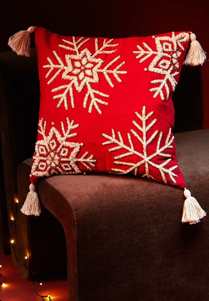 Poszewka dekoracyjna na poduszkę świąteczna 45 x 45 cm czerwony RW25-PSU822