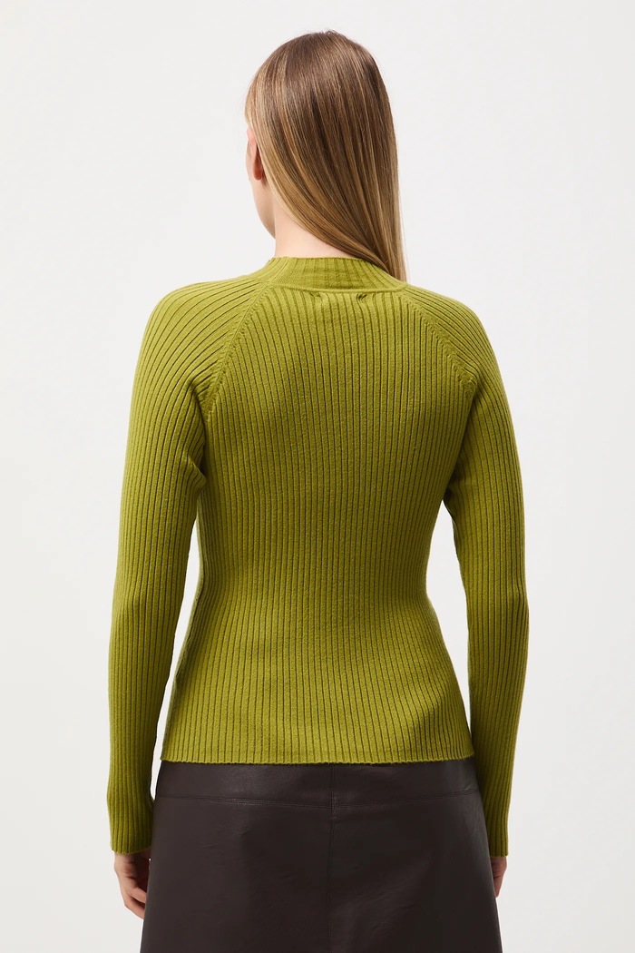 Odzież Sweter damski prążkowany RW25-SWD054 zielony