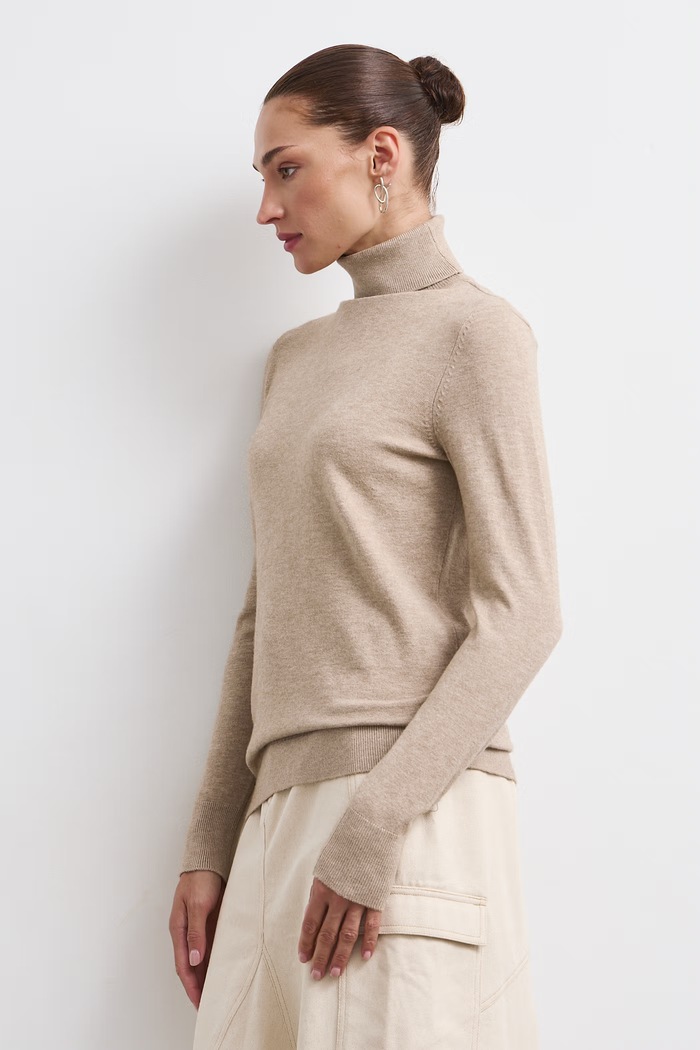 Medicine Sweter RW25-SWD071 beżowy RW25