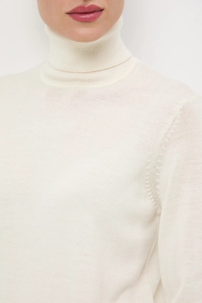 Sweter z wełny merino gładki RW25-SWD810 beżowy