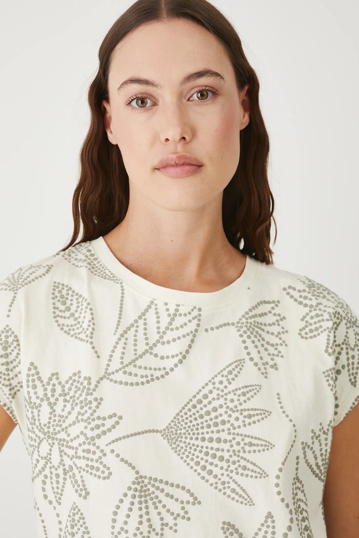 T-shirt bawełniany damski z wycięciem na plecach RW25-TSD109 beżowy RS26