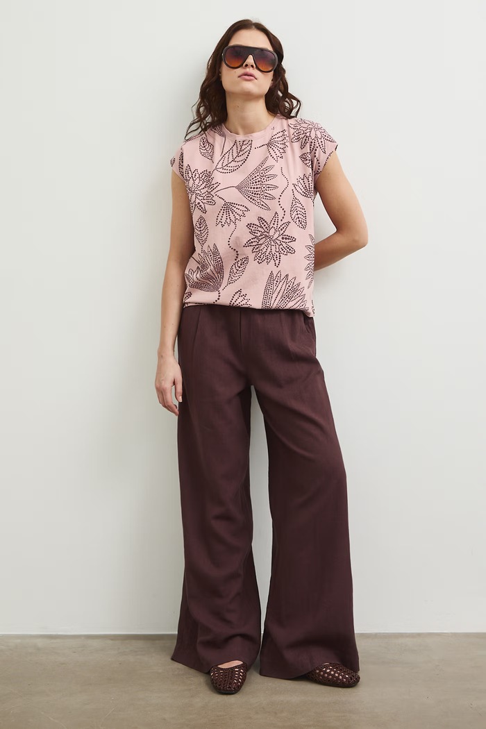 T-shirt bawełniany damski z wycięciem na plecach RW25-TSD109 różowy RS26