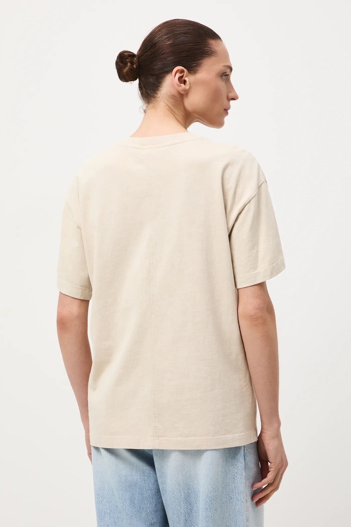 Odzież T-shirt bawełniany damski z okazji Dnia Psa – Zofia Różycka x Medicine RW25-TSD450 beżowy