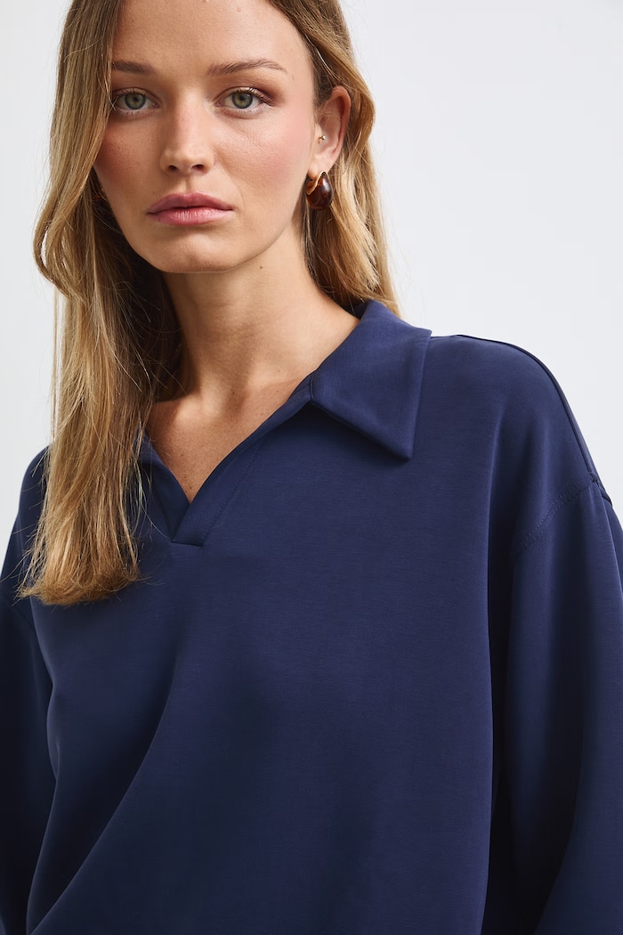 Bluza damska z modalem gładka granatowy RW26-BLD400