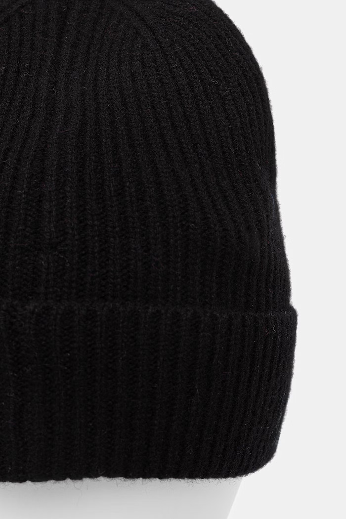 Czapka beanie damska z wełny merino Medicine RW26-CDD710 czarny