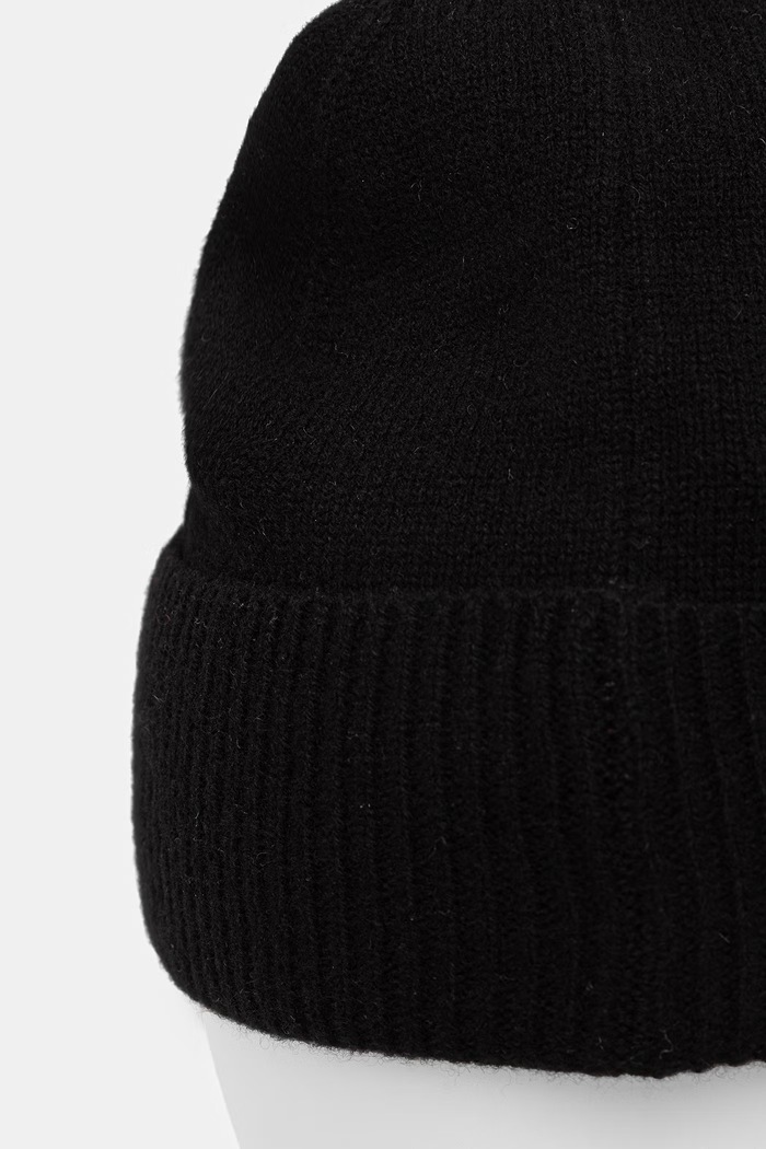 Czapka beanie damska wełniana Medicine RW26-CDD716 czarny