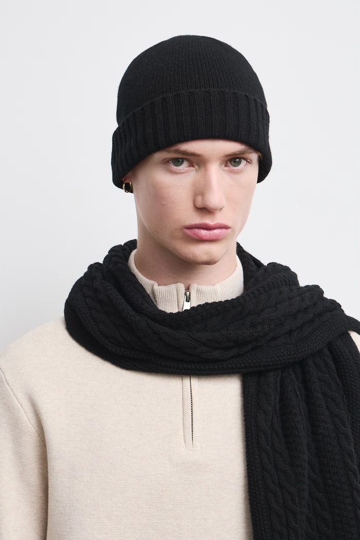 Beanie pentru bărbați din lână merino negru RW26-CDM704