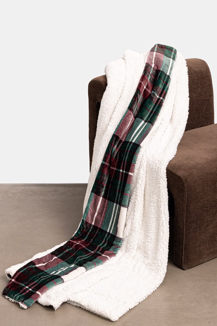 Koc z materiału tekstylnego 160 x 220 cm multicolor RW26-KOU801