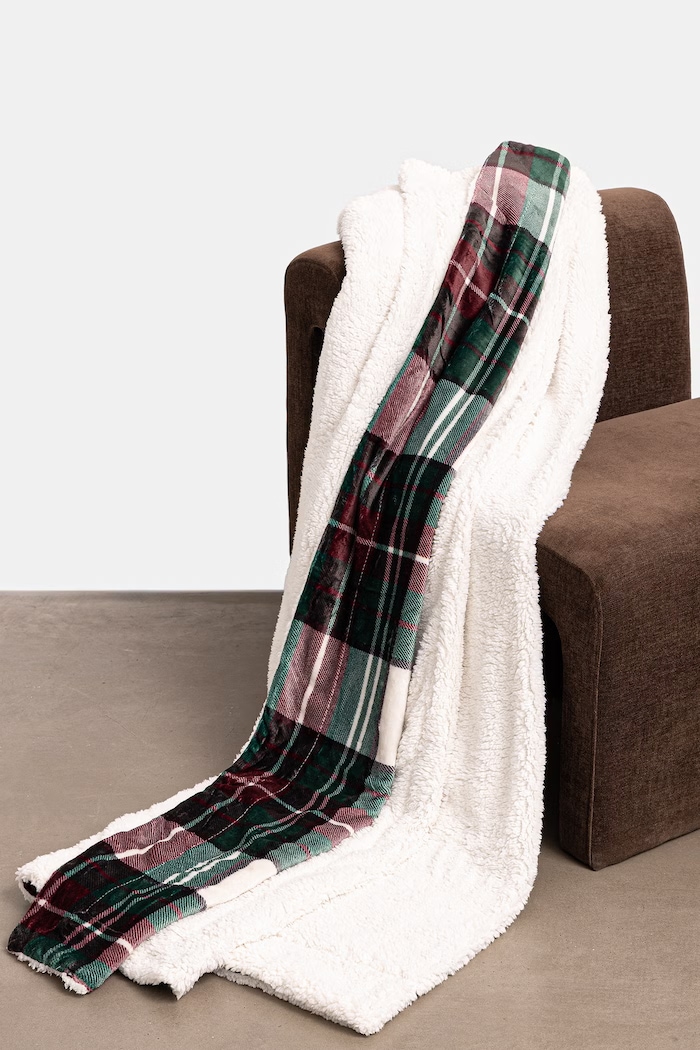 Koc z materiału tekstylnego 160 x 220 cm multicolor RW26-KOU801