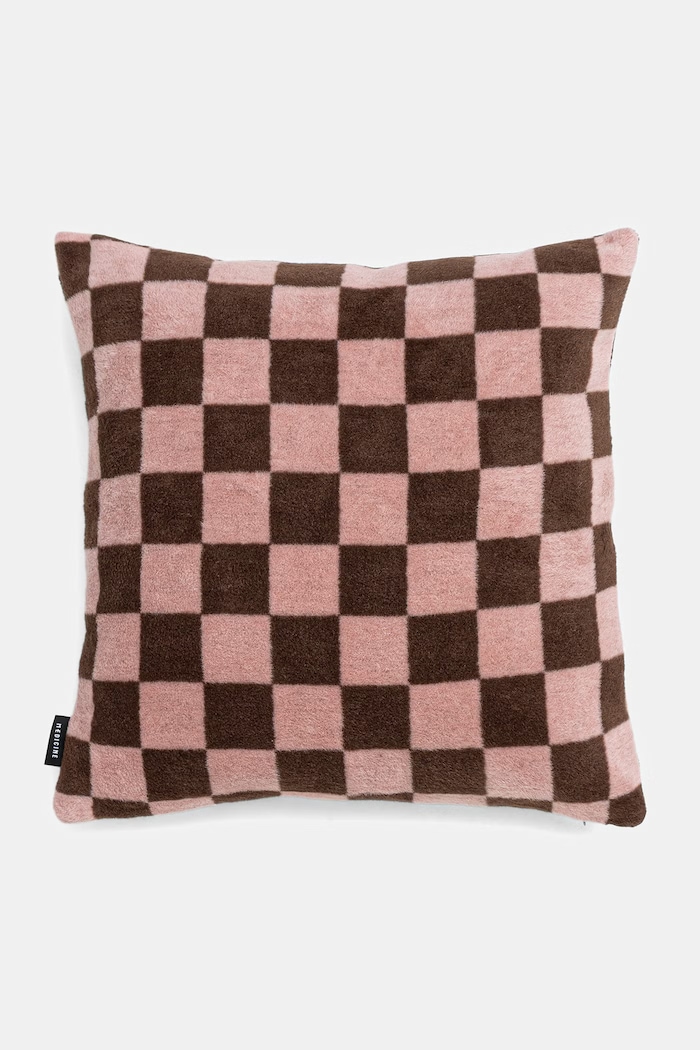 Sypialnia Poszewka na poduszkę dekoracyjna 45 x 45 cm z kolekcji Adela Madej x Medicine RW26-PSU453 brązowy