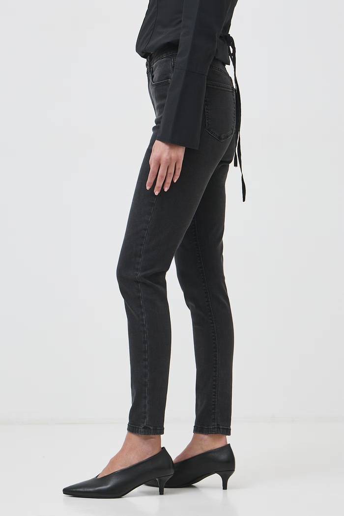 Odzież Medicine Jeansy skinny damskie RW26-SJD051 czarny