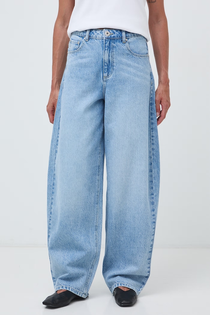 Jeansy slouchy damskie z efektem sprania RW26-SJD304 niebieski RW26