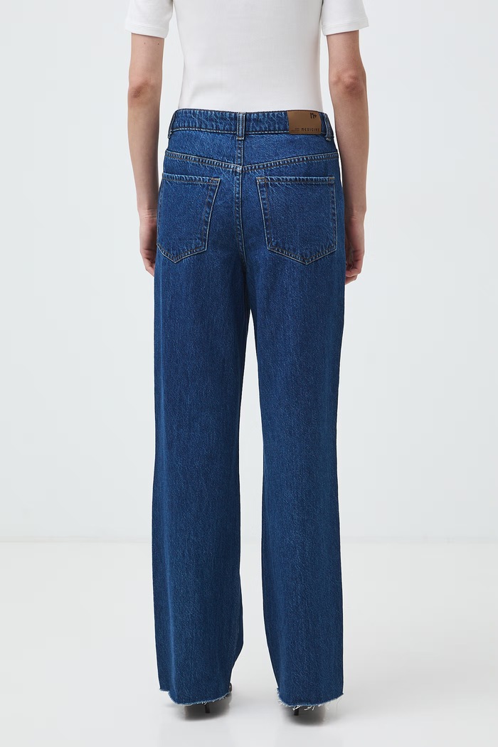 Odzież Medicine jeansy wide leg damskie RW26-SJD306 granatowy