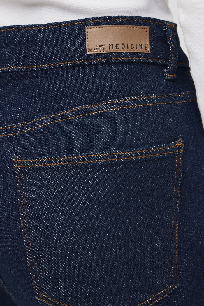Jeansy flare damskie Medicine granatowy RW26-SJD900