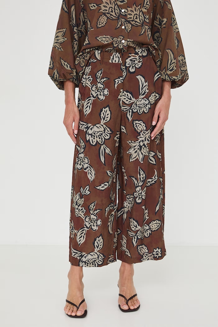 Spodnie culottes damskie z wiskozą z motywem roślinnym RW26-SPD011 brązowy RW26
