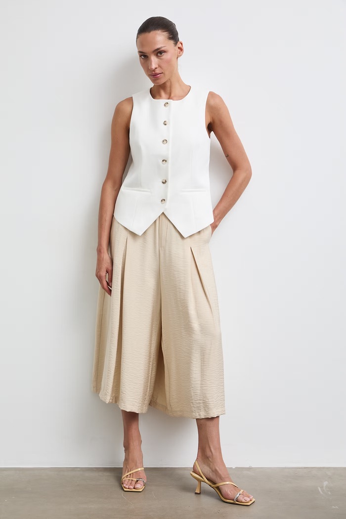 Medicine spodnie culottes damskie z wiskozą beżowy RW26-SPD100