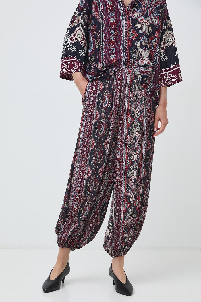 Spodnie slouchy damskie z wiskozy RW26-SPD304 multicolor RW26