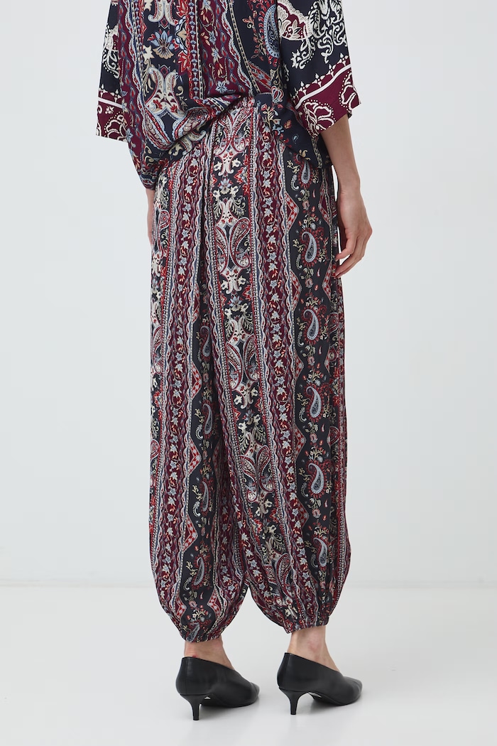Odzież Spodnie slouchy damskie z wiskozy RW26-SPD304 multicolor