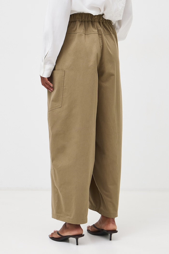 Spodnie slouchy damskie bawełniane Medicine RW26-SPD392 zielony