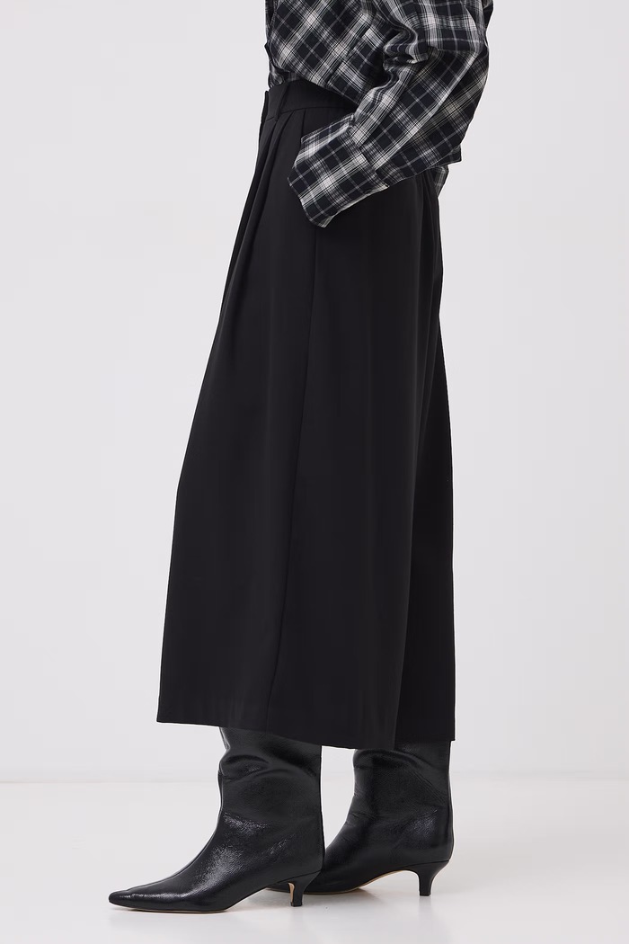 Odzież Medicine Spodnie culottes damskie RW26-SPD608 czarny
