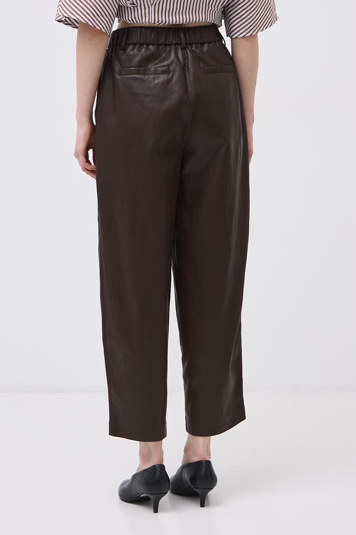 Spodnie slouchy damskie z imitacji skóry Medicine RW26-SPD707 brązowy