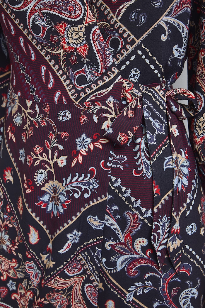 Sukienka koszulowa z wiskozy paisley RW26-SUD310