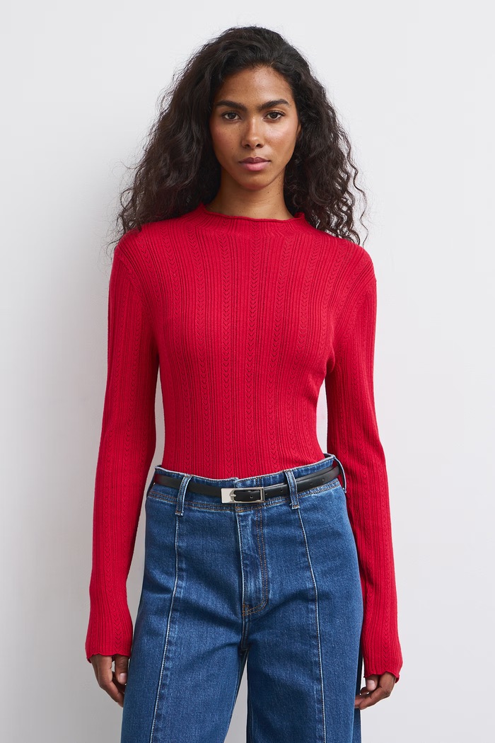 Sweter damski z wiskozą ażurowy RW26-SWD050 czerwony RW26