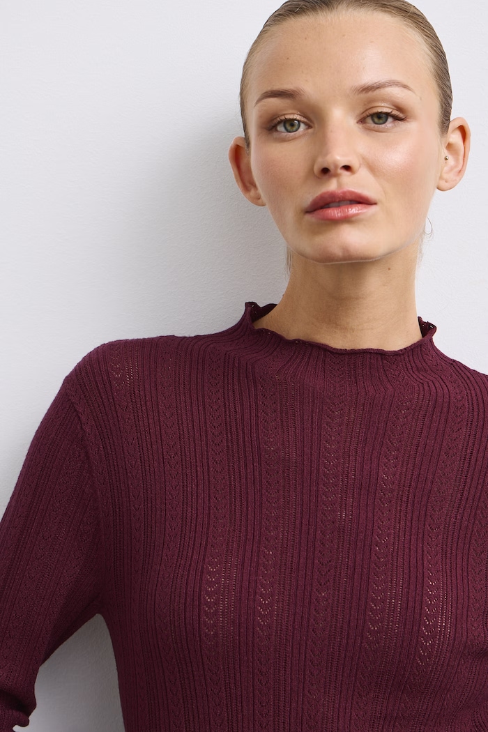 Sweter damski z wiskozą ażurowy bordowy RW26-SWD050