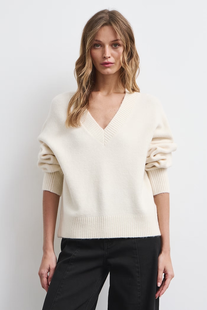 Medicine Sweter damski z dodatkiem wełny RW26-SWD063 beżowy RW26