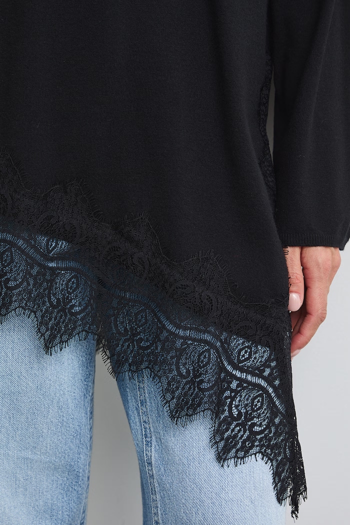 Sweter damski z wiskozą z koronką RW26-SWD310 czarny