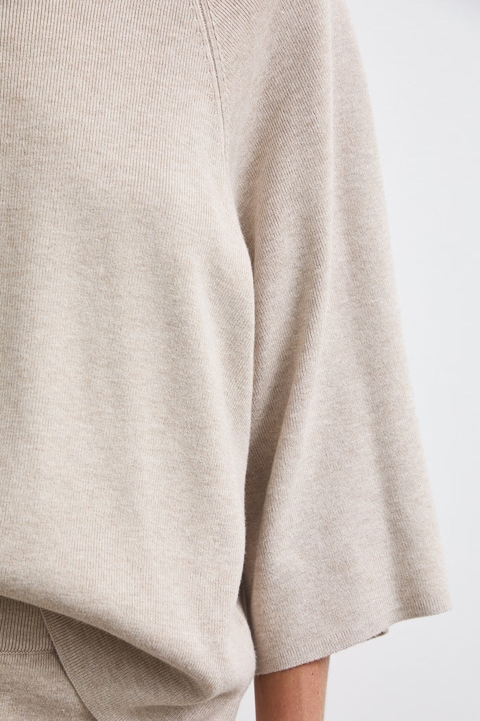 Sweter damski z wiskozą Medicine beżowy RW26-SWD400