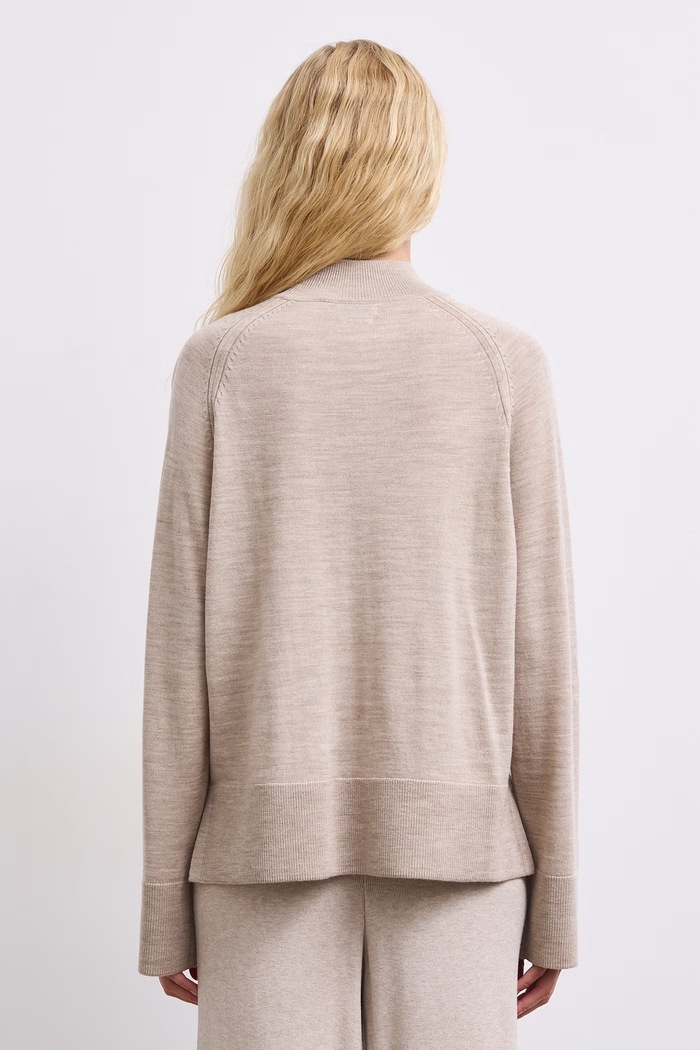 Sweter damski z wełny merino Medicine RW26-SWD624 beżowy