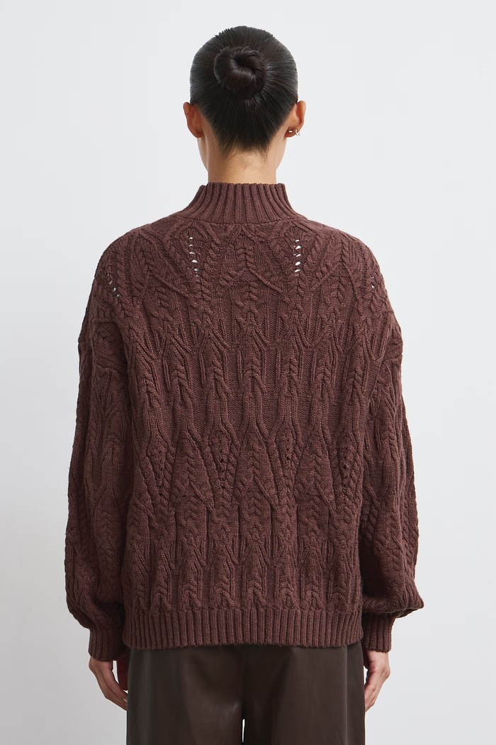 Sweter damski z bawełną Medicine RW26-SWD712 brązowy