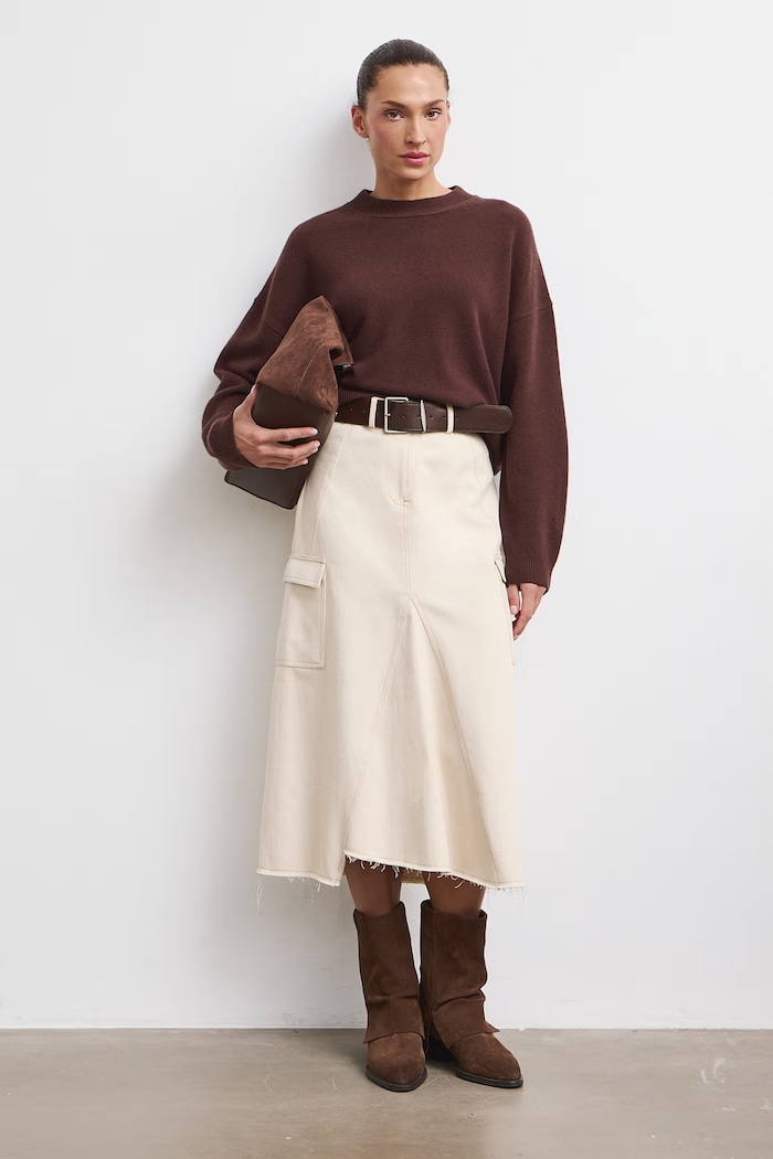 Medicine Sweter damski z wełny merino brązowy RW26-SWD821