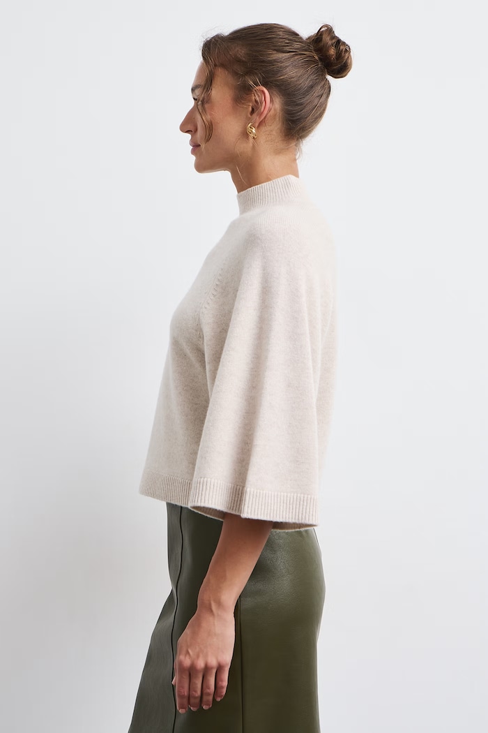 Medicine Sweter damski z wełny merino RW26-SWD823 beżowy RW26